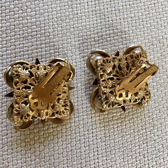 Vintage EUGENE Gold & Pearl Earrings Signed - Picture 3 of 3